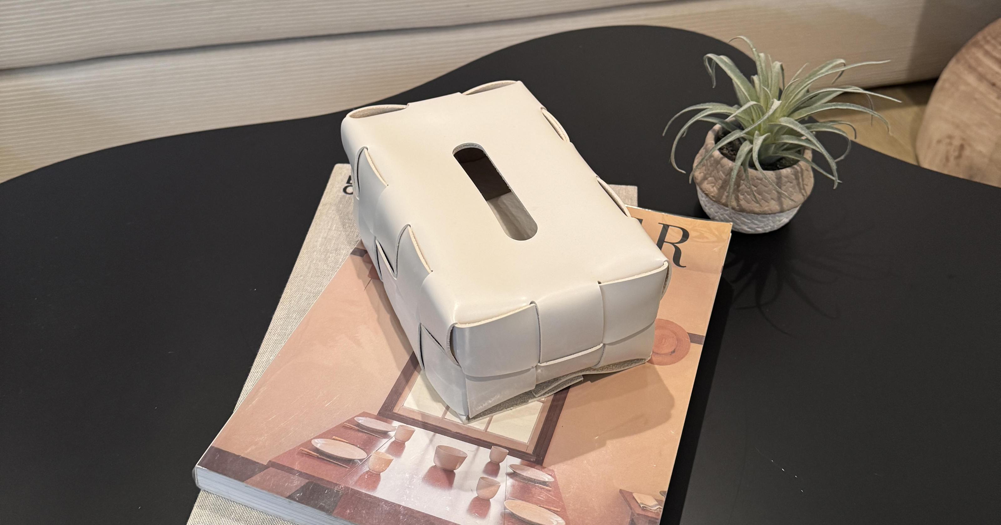 生活感を消すティッシュケース2選|なんかオシャレな部屋の共通点