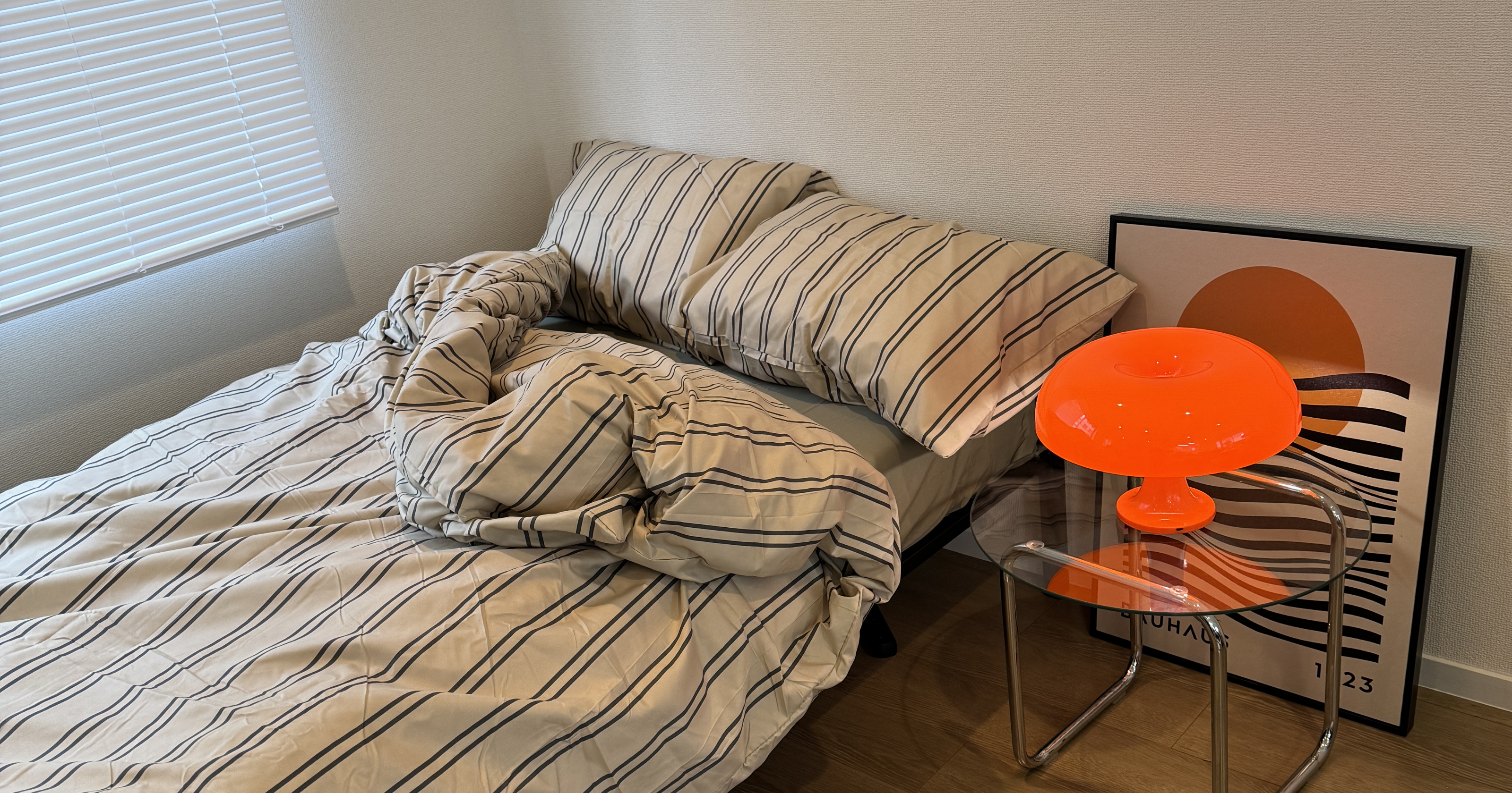 ベッドシーツ ストライプ｜おしゃれで洗練された寝室を演出する6つのデザイン